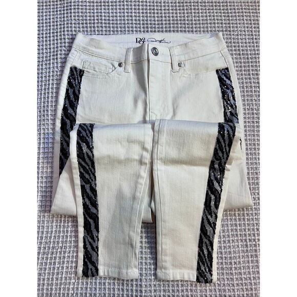 DG2 Diane Gilman Stretch NWOT White w/ Black & Silver Sequined Zebra Stripe - Picture 5 of 6